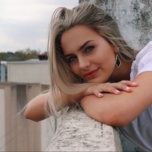 Meet your Posher, Brianna